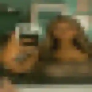Jeanine, 19 ans, connectée à Abeilhan pour une rencontre coquine