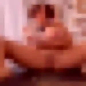 Photo de Axelle à Ableiges (33 ans) - rencontre adulte anonyme