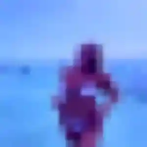 Ebele, 20 ans, disponible à Ahun pour une rencontre coquine