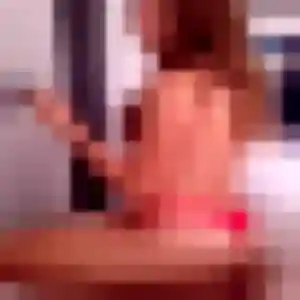 Rencontre Éléonore, 24 ans à Alligny-en-Morvan en privé