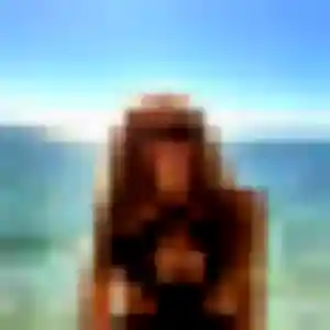 Découvre Michèle, 22 ans à Allonne en privé