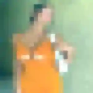 Téning, 32 ans, en ligne à Allonne pour un rencontre adulte