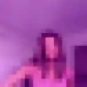 Folake, 19 ans, en ligne à Ambierle pour une rencontre coquine