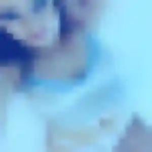 Éva, 19 ans, en ligne à Ambutrix pour une rencontre coquine