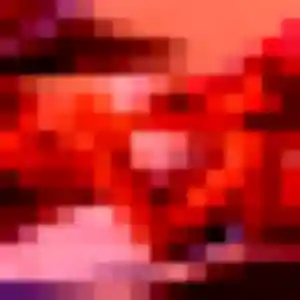 Kafui, 27 ans, connectée à Ambutrix pour un rencontre adulte