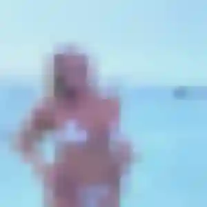 Ebele de Angerville, 19 ans - rencontre adulte sans prise de tête