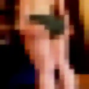 Prisca, 28 ans, en ligne à Anhiers pour une rencontre coquine