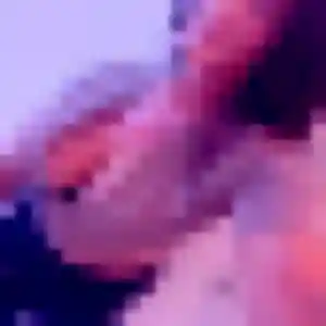 Contacte Ketty, 20 ans à Aron en t'inscrivant