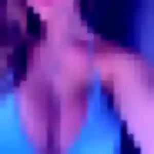 Découvre Faustine, 24 ans à Arsac gratuitement