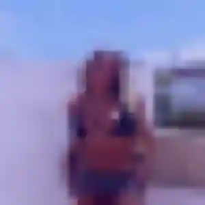 Photo privée de Nafi, 38 ans à Aubers - rencontre sans lendemain