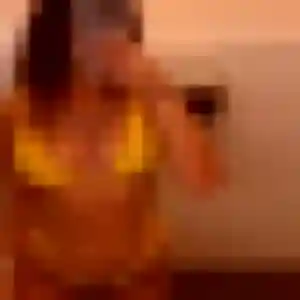 Miriam (34 ans) à Aups cherche un rencontre adulte maintenant