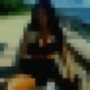 Rejoins Malika, 44 ans à Avermes en privé