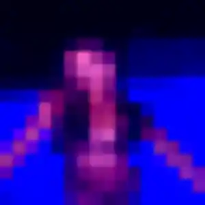 Téning, 37 ans, en ligne à Bacilly pour un rencontre adulte