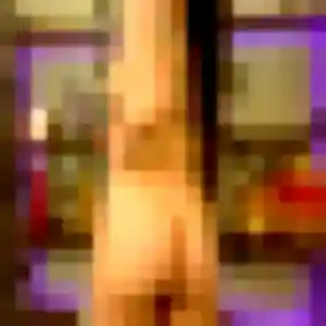 Sexy Amenan, 19 ans à Badaroux - la contacter