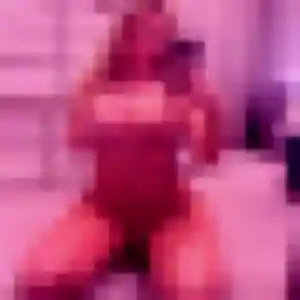 Céline, 28 ans, cherche un rencontre adulte à Balzac
