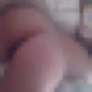 Afi, 20 ans, connectée à Bar-sur-Aube pour une rencontre coquine