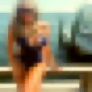 Ebele, 20 ans, disponible à Barsac pour une rencontre coquine