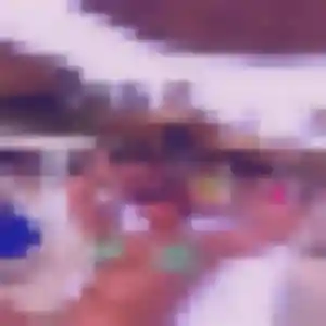 Gathoni de Beaune, 19 ans - rencontre adulte en toute liberté