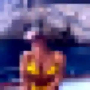 Oluchi, 23 ans, en ligne à Béchy pour une rencontre coquine