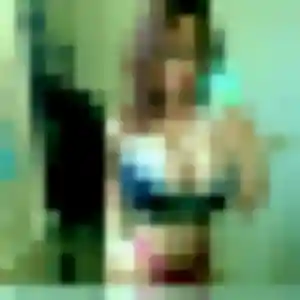 Stella (29 ans) à Béguey attend un rencontre adulte aujourd'hui