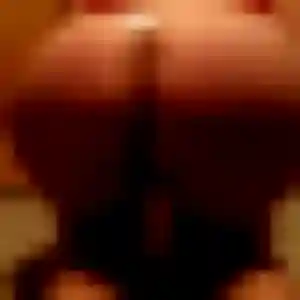 Photo de Karima à Belgentier (26 ans) - rencontre adulte anonyme