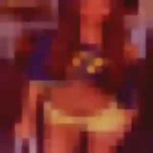 Rejoins Miriam, 30 ans à Bénouville en privé