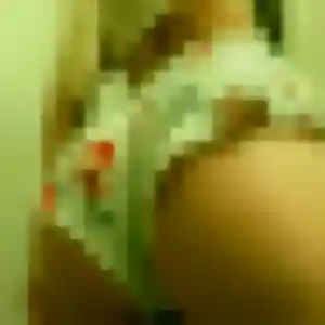 Affoué, 35 ans, en ligne à Bernay-Neuvy-en-Champagne pour une rencontre coquine