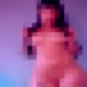 Hortense, 23 ans, en ligne à Bernay pour un rencontre adulte