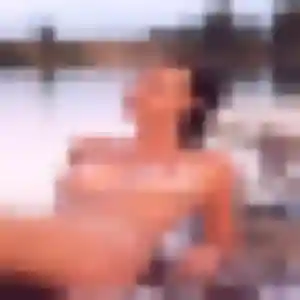 Découvre Uchenna, 25 ans à Beuste en privé