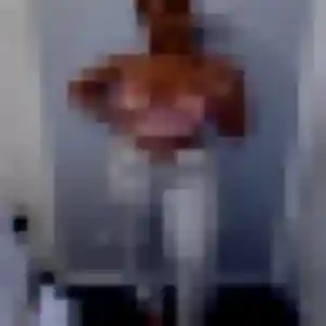 Awa, 20 ans, dispo pour rencontre adulte à Beyssac