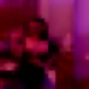 Tatu, 24 ans, connectée à Bienvillers-au-Bois pour un rencontre adulte