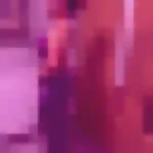 Sylvie (19 ans) à Bièvres attend une rencontre ce soir