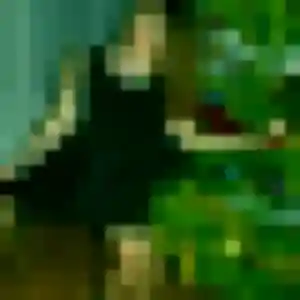 Efua, 21 ans, connectée à Bilieu pour une rencontre coquine