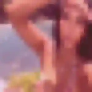 Rejoins Yaa, 28 ans à Blaesheim en privé