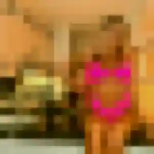 Zuri, 23 ans, en ligne à Blanzat pour un rencontre adulte