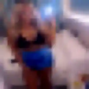 Sexy Nicole, 45 ans à Bolleville - découvrir son profil