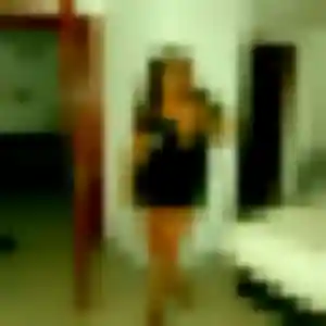 Akissi, 32 ans, dispo pour rencontre adulte à Bollezeele