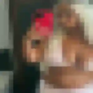 Favour, 32 ans, veut un rencontre adulte à Bonnétage