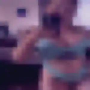 Bintou, 44 ans, connectée à Bourseville pour une rencontre coquine