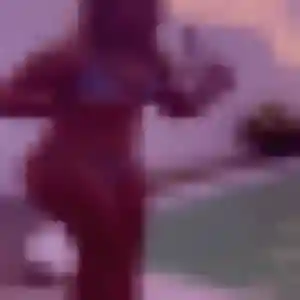 Bola, 19 ans, en ligne à Bouvaincourt-sur-Bresle pour un rencontre adulte