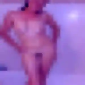 Ruth (23 ans) à Bouvron propose une rencontre ce soir