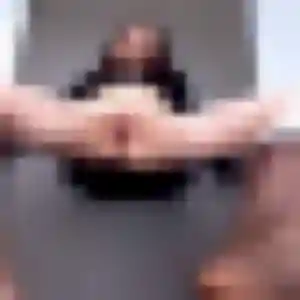 Photo de Diary à Bray-et-Lû (19 ans) - rencontre adulte anonyme