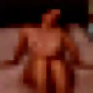 Capucine, 33 ans, en ligne à Bréhan pour un rencontre adulte