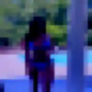 Yolande, 23 ans, en ligne à Bréval pour une rencontre coquine