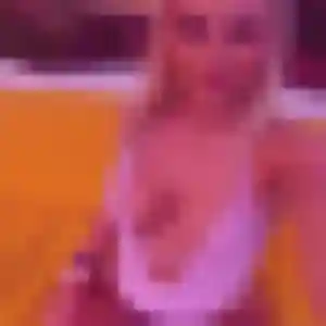 Louna de Burie, 28 ans - rencontre adulte sans prise de tête
