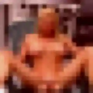 Sexy Adjoua, 40 ans à Buros - voir sa photo