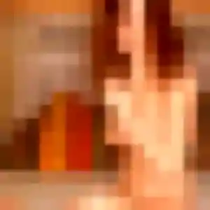 Toyin, 23 ans, connectée à Bury pour une rencontre coquine