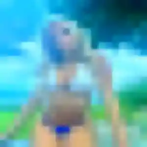 Adjoua, 25 ans, connectée à Busset pour un rencontre adulte