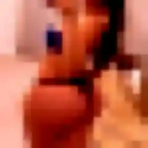 Atieno, 36 ans, cherche un rencontre adulte à Cahors