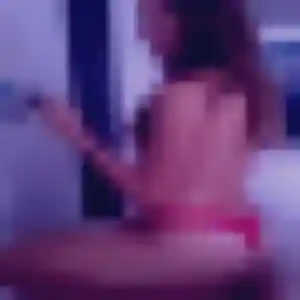 Shanna, 21 ans, cherche un rencontre adulte à Callian
